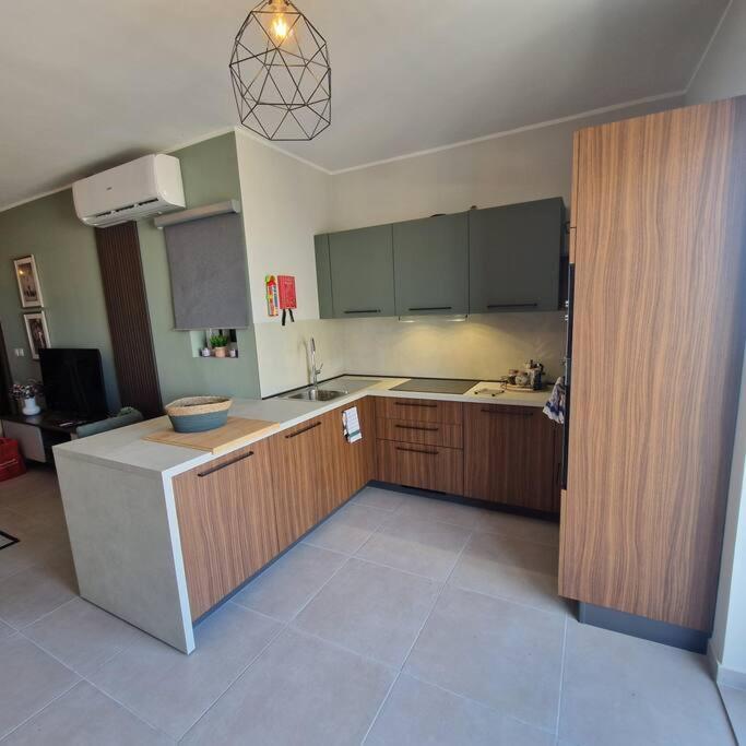 Centrally Located, Well Equipped, Stylish Flat. San Pawl il-Baħar Kültér fotó