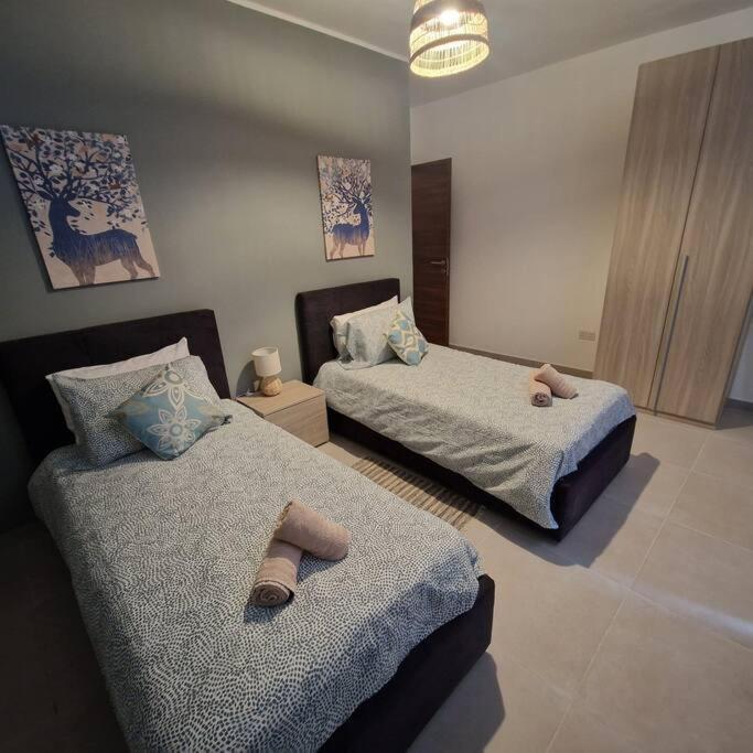 Centrally Located, Well Equipped, Stylish Flat. San Pawl il-Baħar Kültér fotó