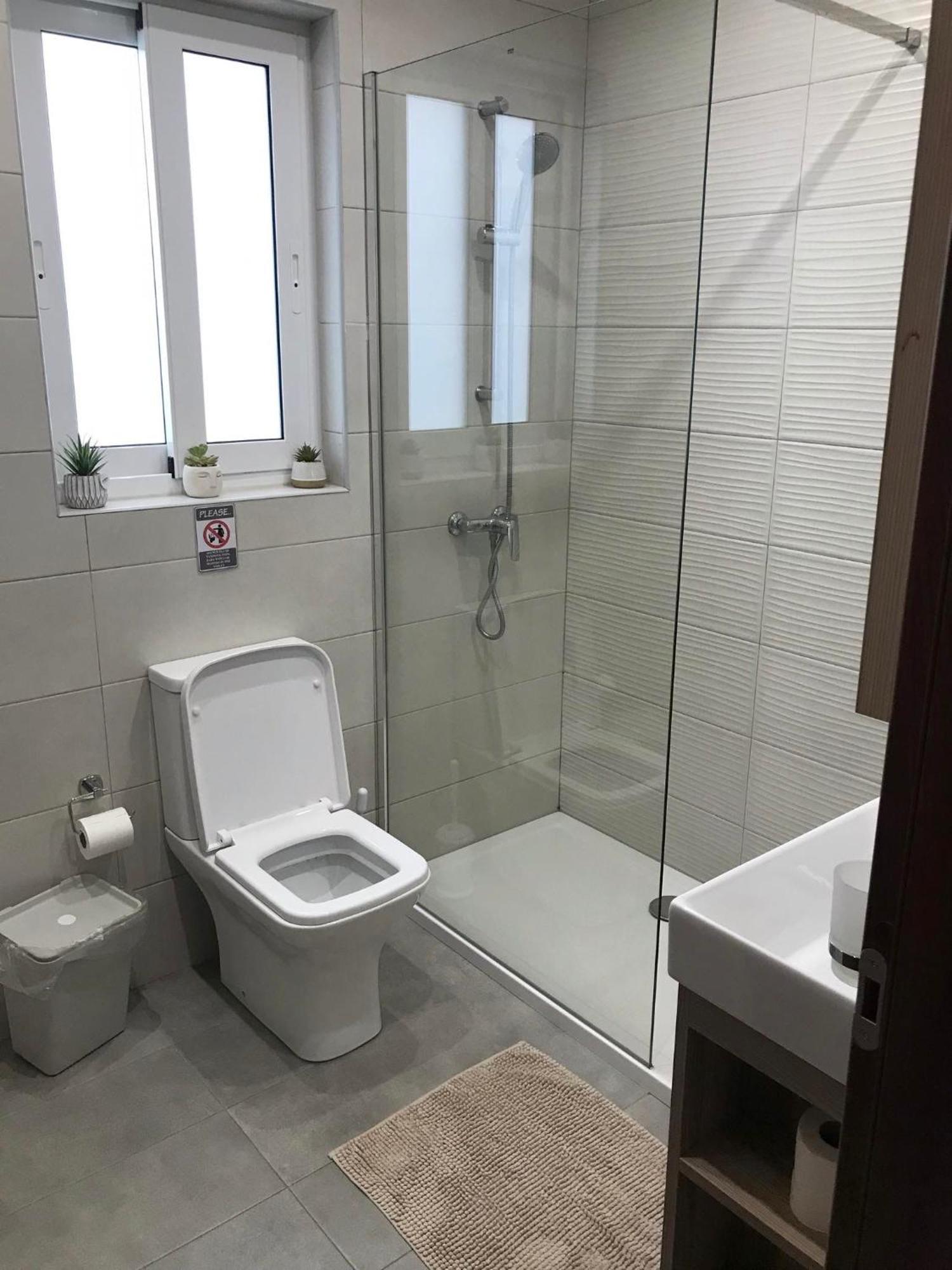 Centrally Located, Well Equipped, Stylish Flat. San Pawl il-Baħar Kültér fotó