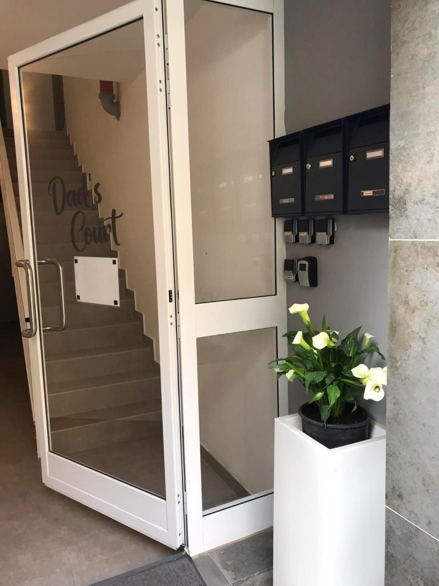 Centrally Located, Well Equipped, Stylish Flat. San Pawl il-Baħar Kültér fotó