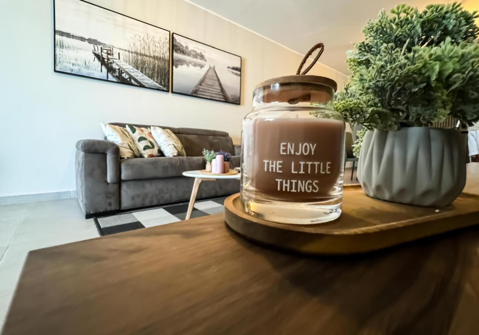 Centrally Located, Well Equipped, Stylish Flat. San Pawl il-Baħar Kültér fotó