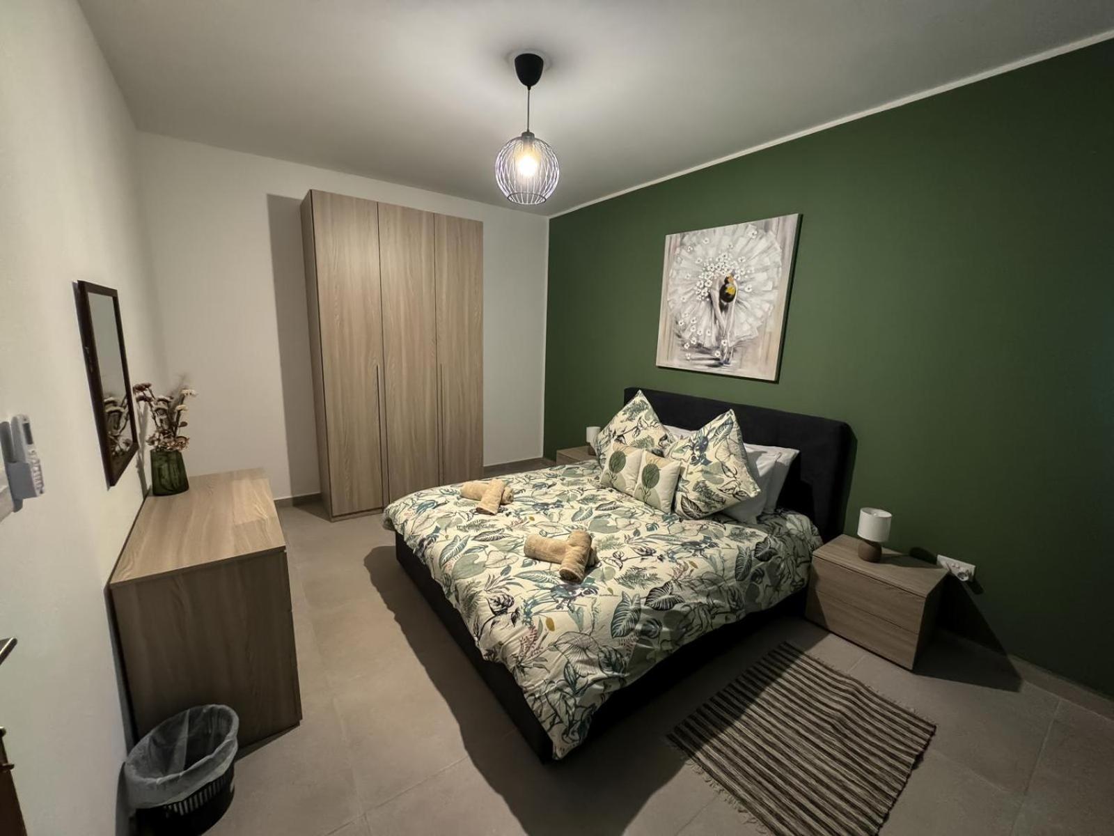 Centrally Located, Well Equipped, Stylish Flat. San Pawl il-Baħar Kültér fotó